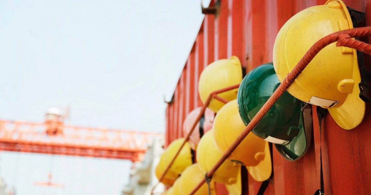 1020Steps20To20Improve20Workplace20Safety-1-4