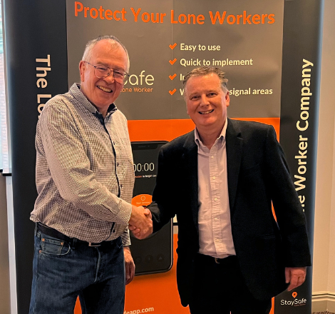 EcoOnline20acquires20StaySafe_Don20Cameron_Mark20Swithenbank_440x470-6