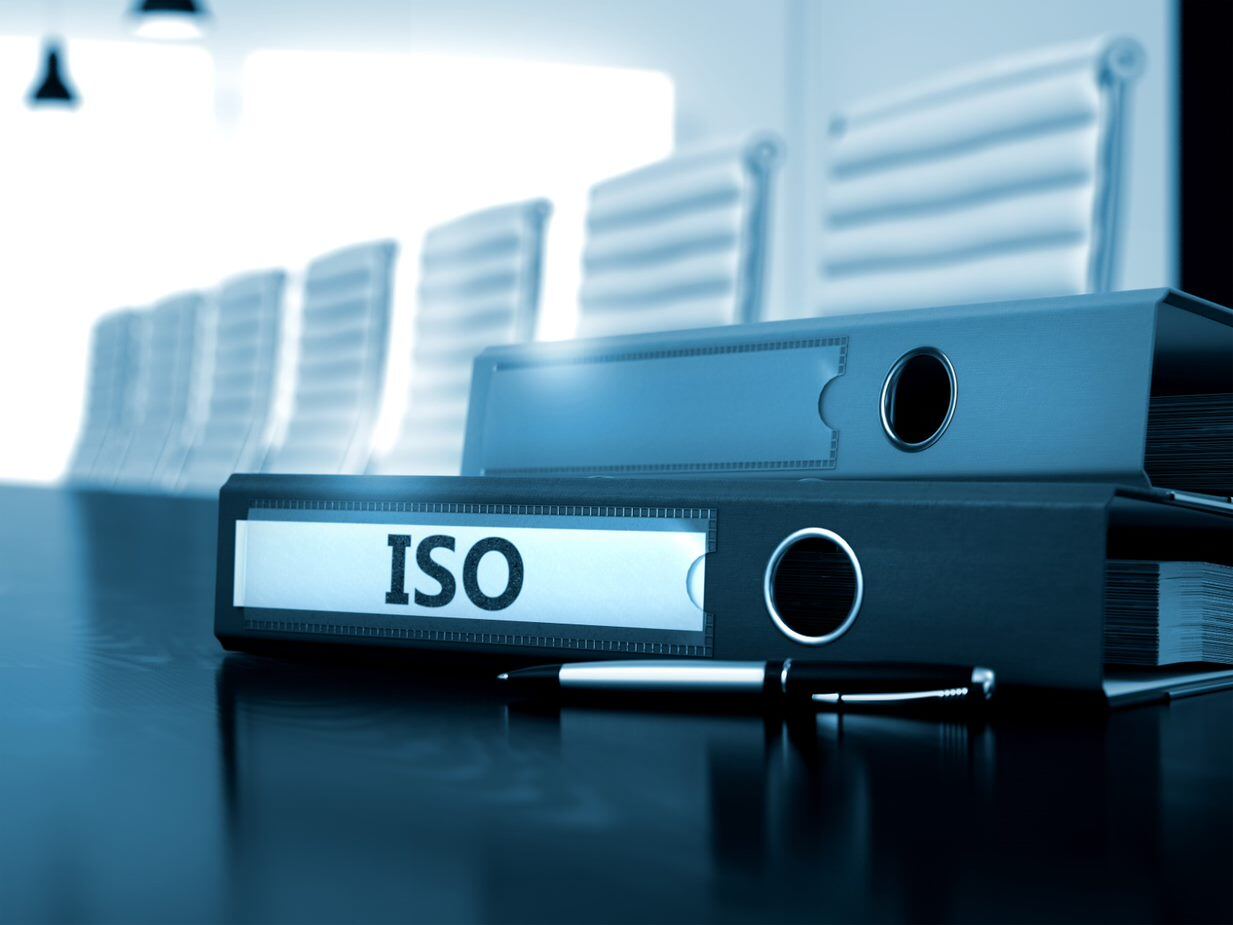 Pillar-SMS-Blog-ISO20folder20in20boardroom-2